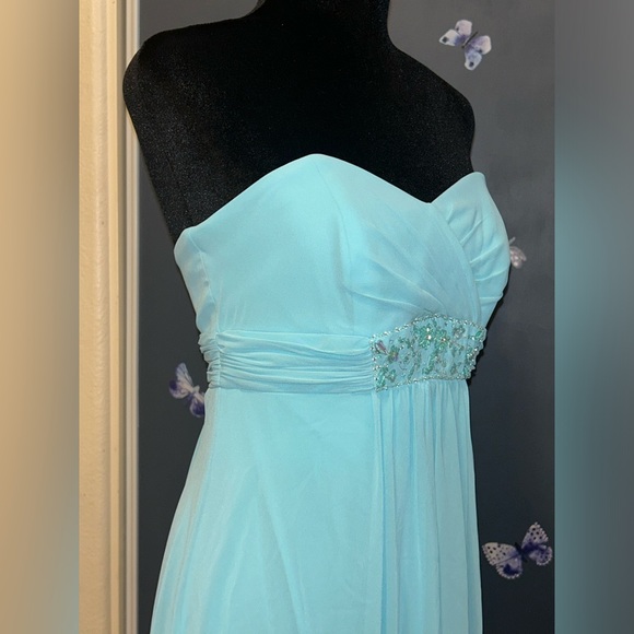 David’s Bridal Strapless Chiffon High Low Dress Size 4 Women’s Blue Beaded - Picture 6 of 13